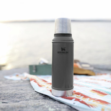 The Legendary Classic Bottle Charcoal 0,75L